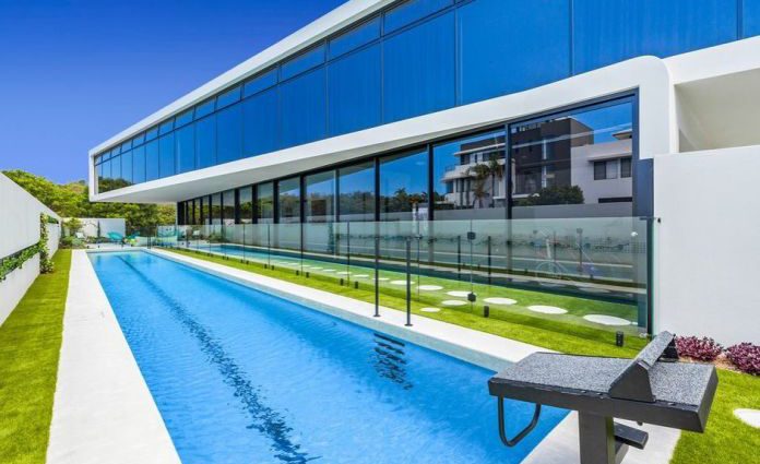 crypto house auction