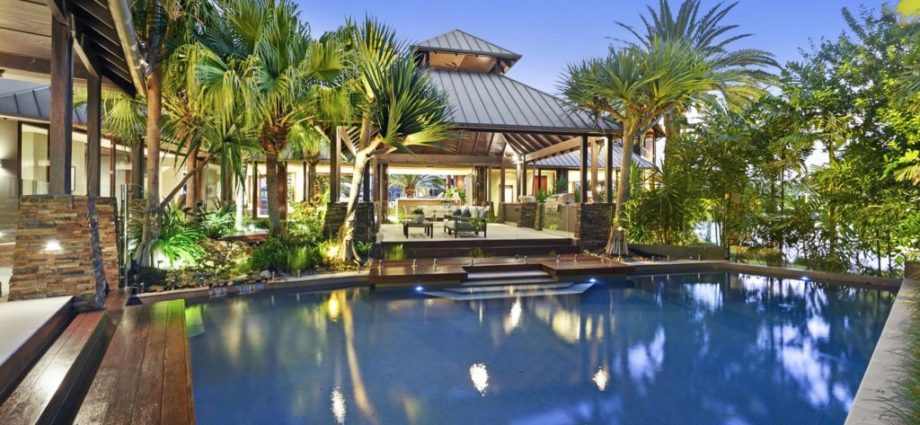 Gold Coast mega-mansion