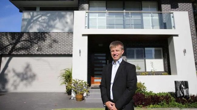Sydneysider Lloyd Edge, 45, currently owns 16 properties, bought using a mix of cunning tactics, and said most would-be real estate purchasers fell into the same trap during downturns.