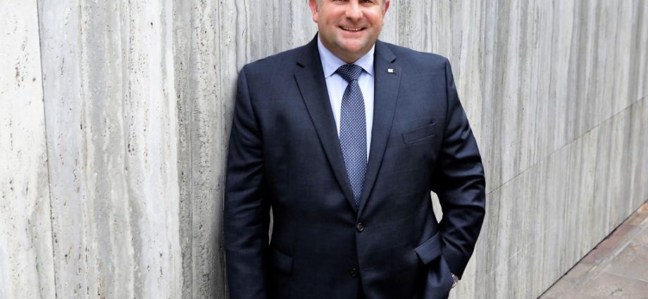 Tony Warland