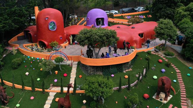 Flintstones house