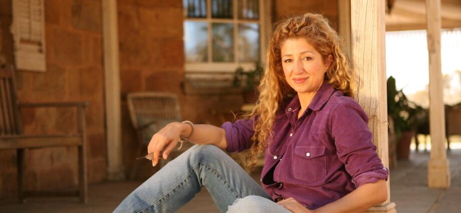 Doris Younane