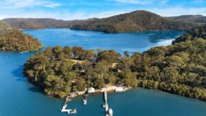 4 Fishermans Point, Berowra Waters NSW