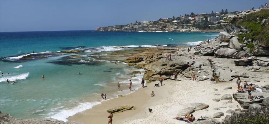 Mackenzies Bay
