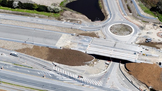 he-poplar-ave-interchange-for-the-kapiti-expressway-looking-west