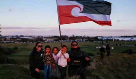 Ihumātao land