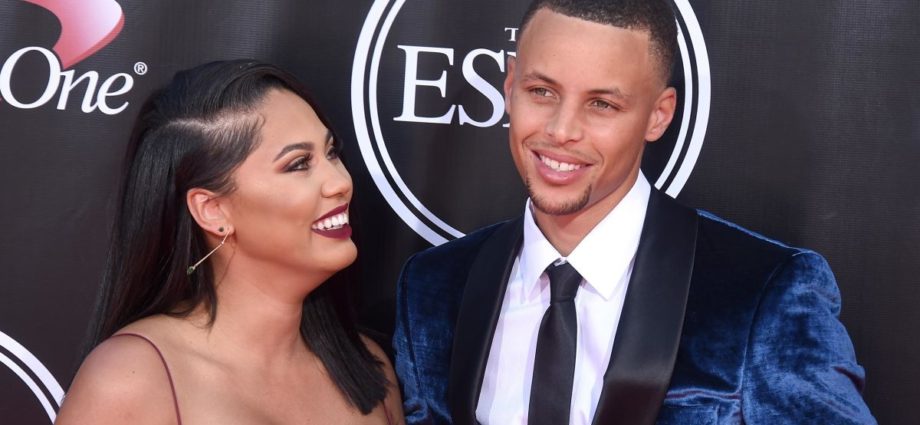 NBA player Stephen Curry with wife Ayesha.