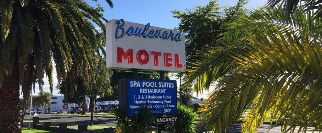 Boulevard Motel