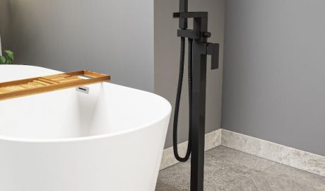 black_waterfall_freestanding_bath_tap