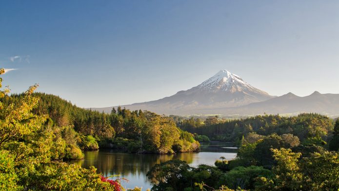 Taranaki Maunga